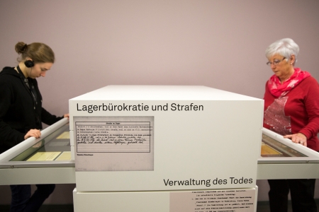 Lagerbürokratie im Konzentrationslager © Kreismuseum Wewelsburg, Lina Loos